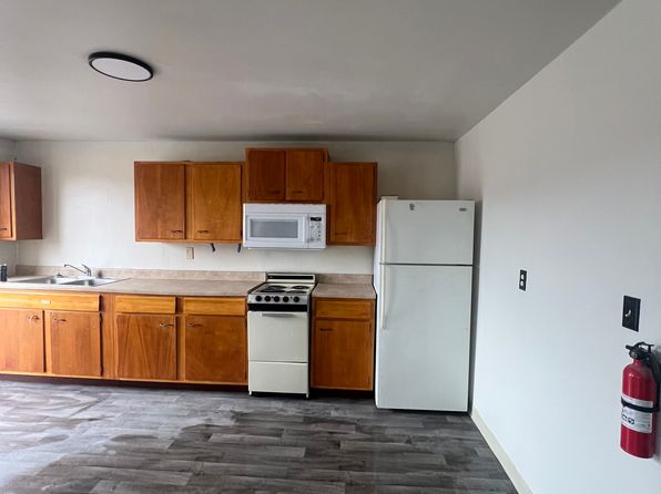 411 Hal Greer Blvd #15