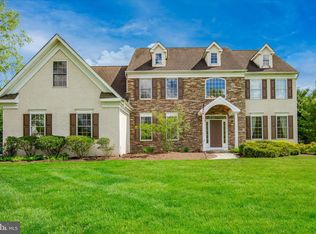 1989 Knight Rd, Green Lane, PA 18054