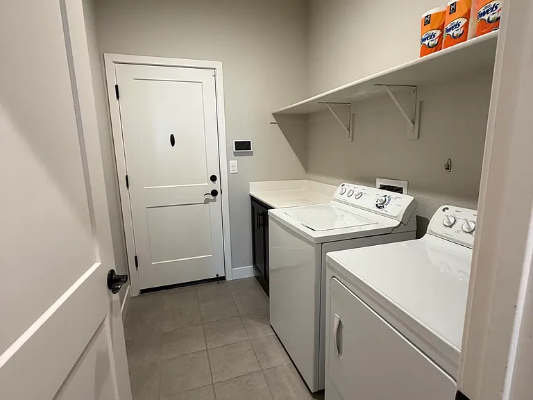 3080 Ridgecrest Dr — Photo 15