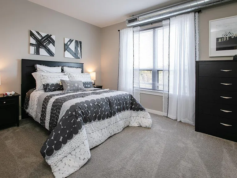 Park West 205 Apartment Homes — Photo 9