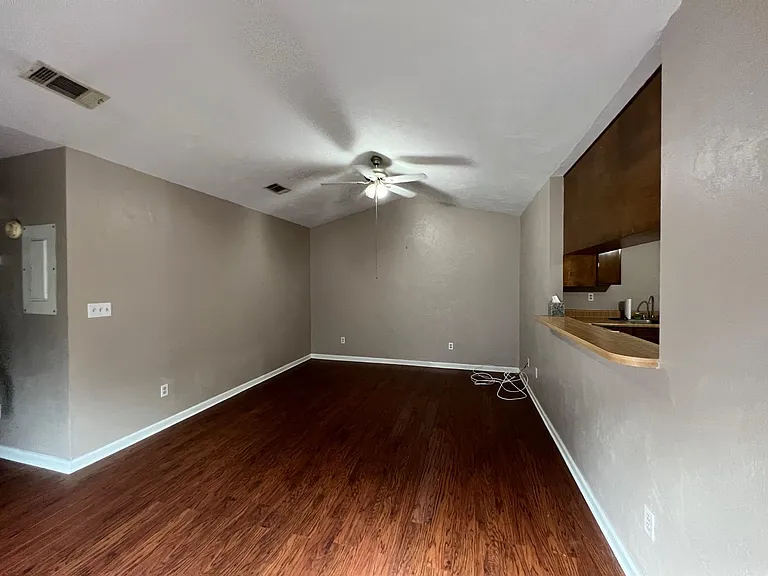 121 Boardwalk St — Photo 5