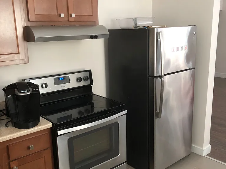 210 Waterman St #1 — Photo 10