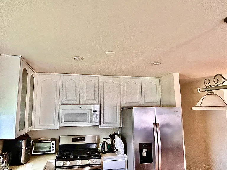 20839 Settlers Lake Cir N — Photo 32