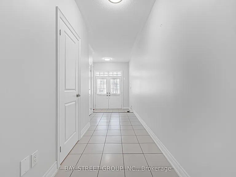 60 Mohandas Dr — Photo 5