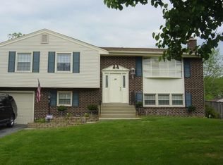 6003 Suzanne Rd, Waldorf, MD 20601