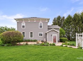 44W698 Scott Rd, Sugar Grove, IL 60554
