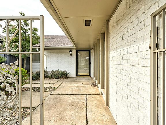 2nd image of 1510 Glenbrook Dr #1510