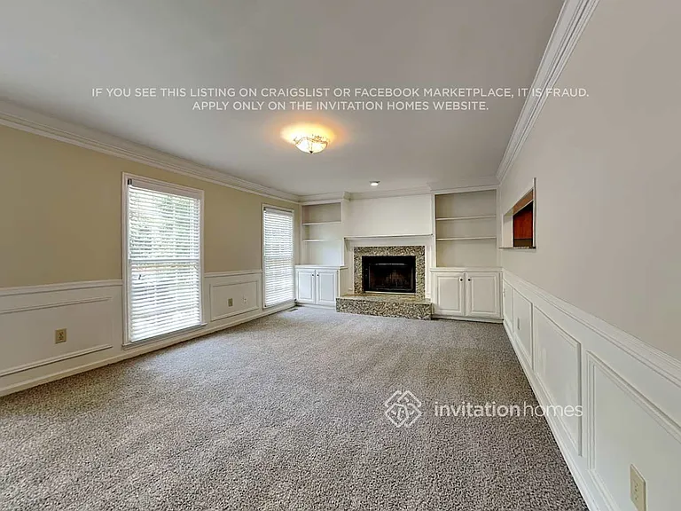 9320 N Lake Dr — Photo 9