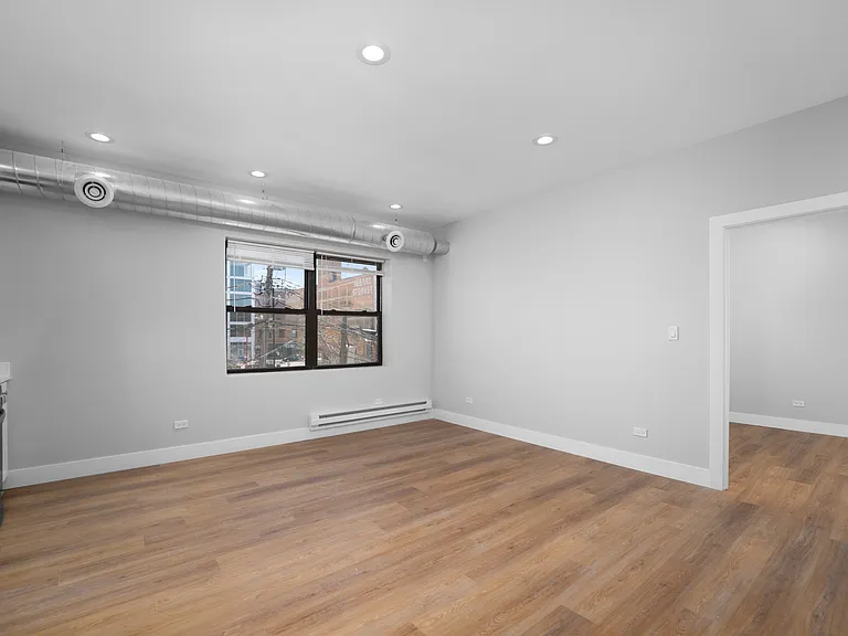 1219 W Devon Ave #205 — Photo 5