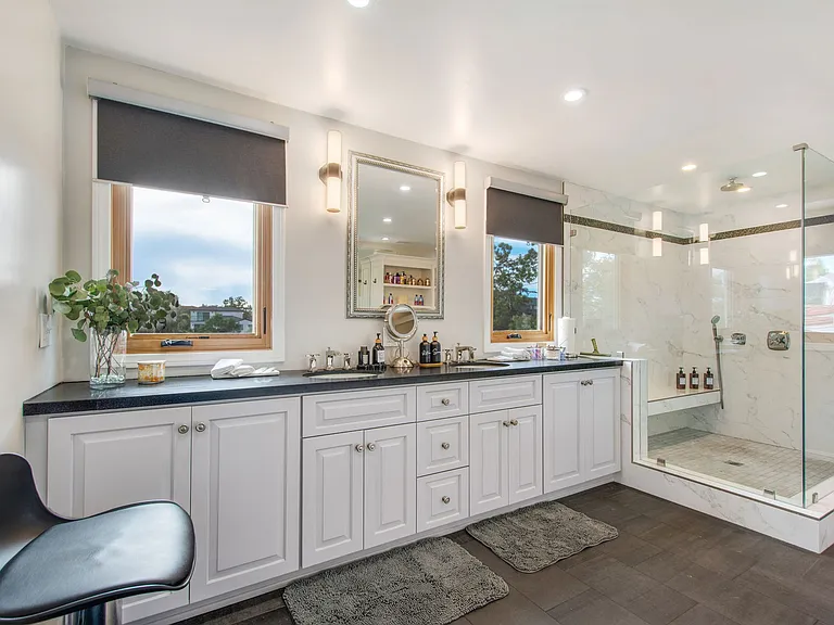 3852 W Mount Vernon Dr — Photo 17