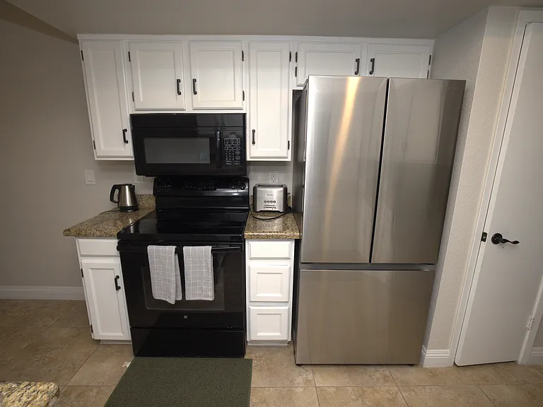 7744 W Jenan Dr — Photo 14