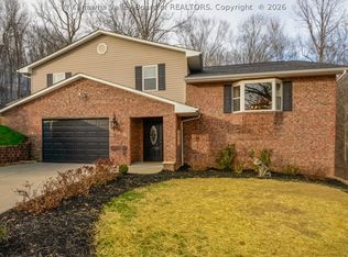 5012 Dempsey Dr, Cross Lanes, WV 25313