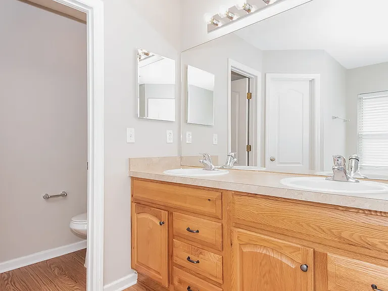 12099 Hayden Lakes Cir — Photo 9