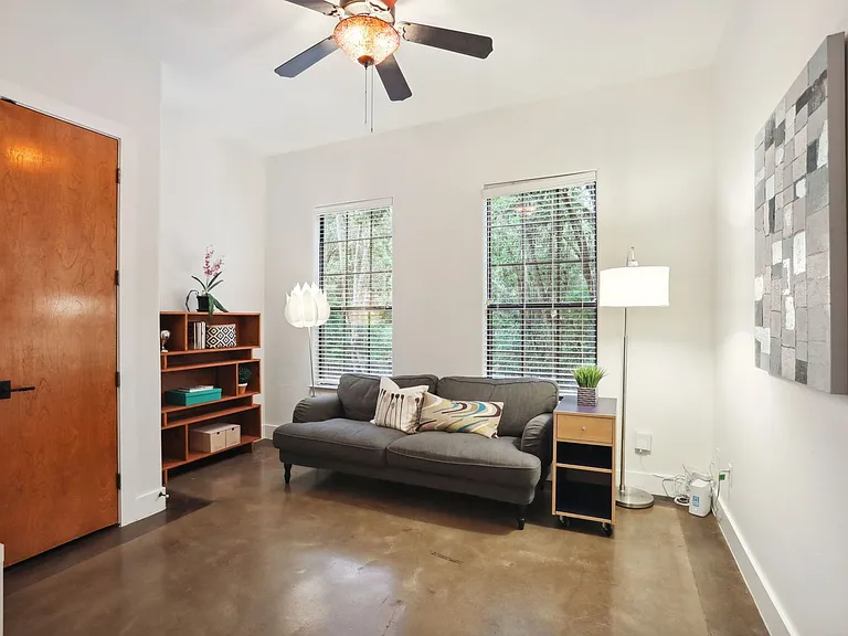 2309 Kinney Rd — Photo 14