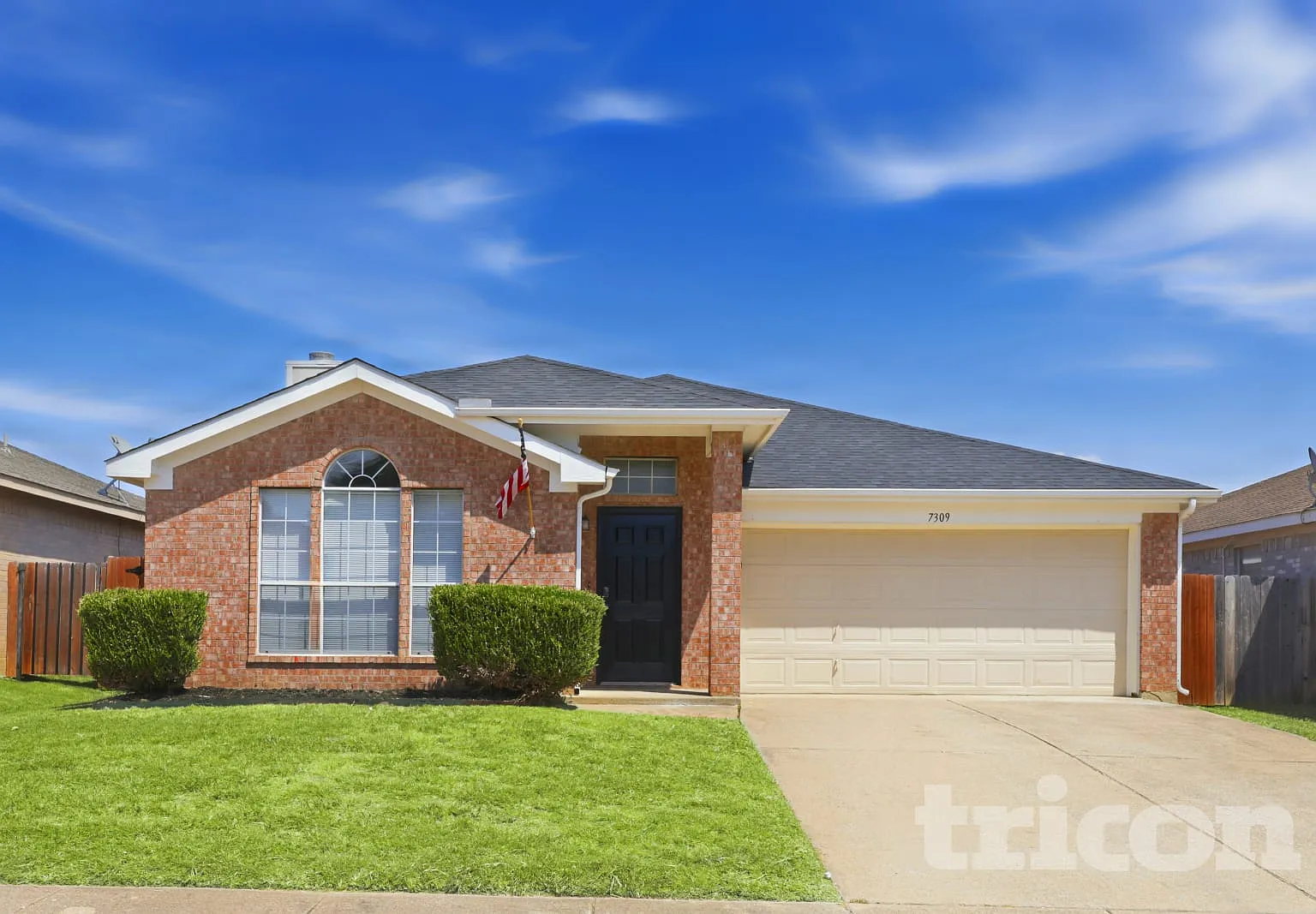 7309 Ashbourne Way Fort Worth TX — Photo 1