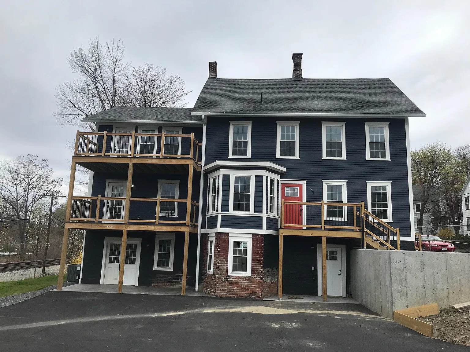 134 Hope St — Photo 1