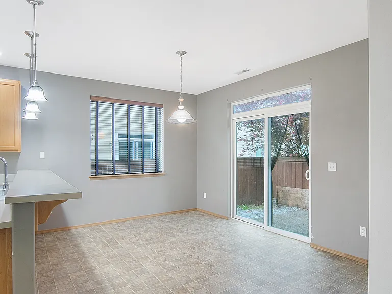Dining nook - slider to patio