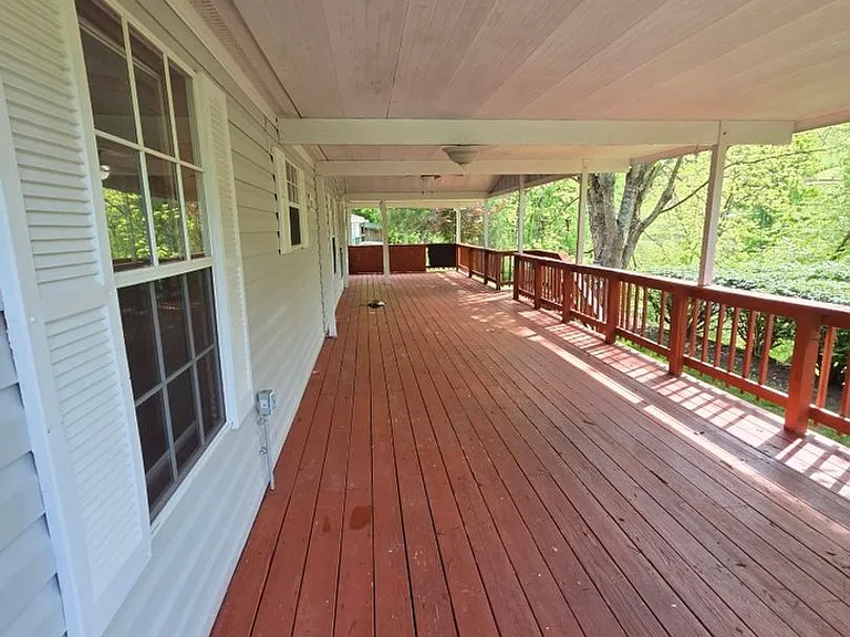 4 Twins Ln — Photo 3