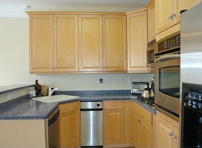 Gourmet kit w/42"cabs/ss appliances