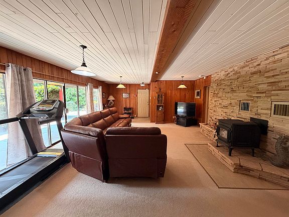 3rd image of 6568 Pickleball Ct