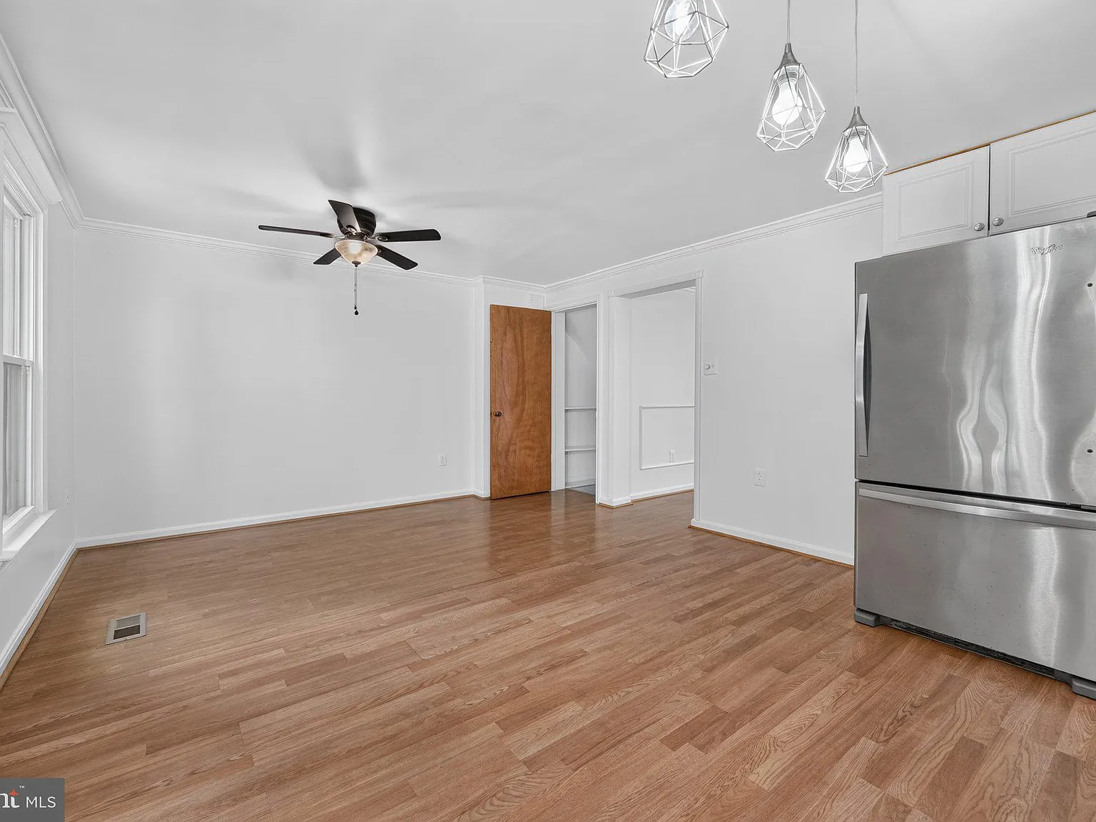 3 bed, 2.0 bath, 1620 sqft, $2,600 — Photo 3