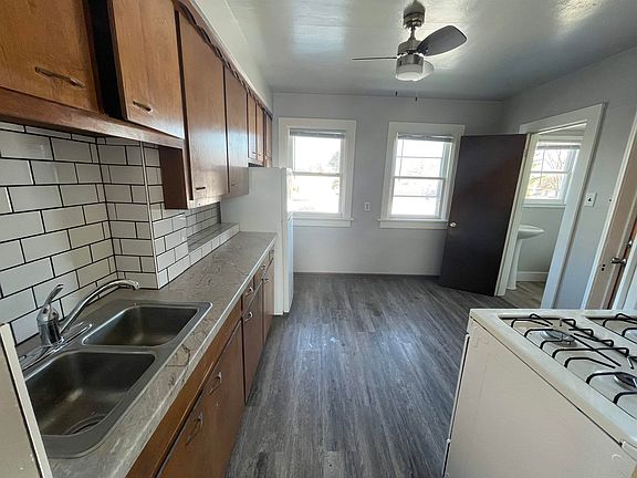 5th image of 800 Saint George St