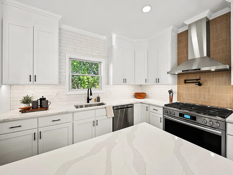432 Jefferson St #1 — Photo 6