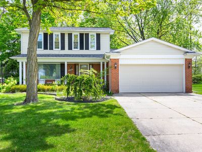 21964 Sunrise Blvd, Novi, MI, 48375
