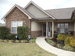 4th image of 141 Blackwood Way