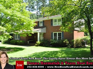 4507 Morgan Ln, Trent Woods, NC 28562