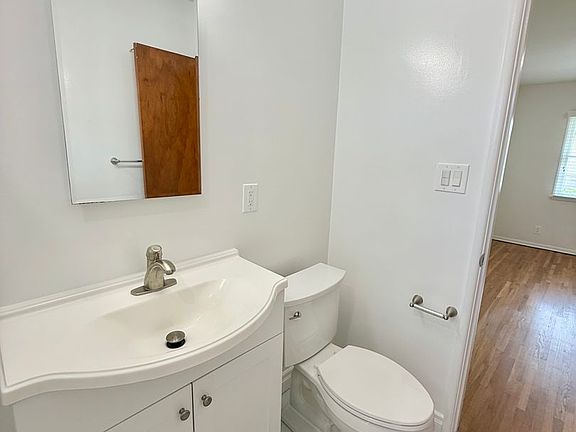 3rd image of 1455 Harvard St APT D