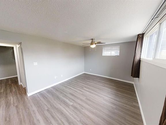 3rd image of 9831 100a Ave #A