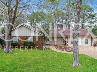 90 Sunline Dr, Brandon, MS 39042
