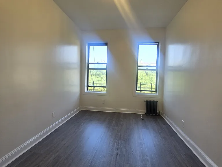 1469 5th Ave #37 — Photo 3