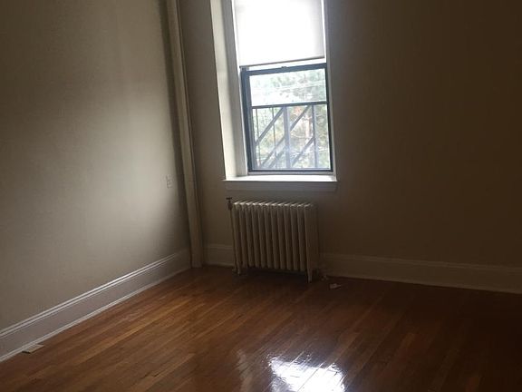 3rd image of 227 Essex St