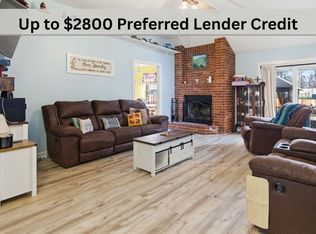 1147 N Fieldstone Ave, Fayetteville, AR 72704