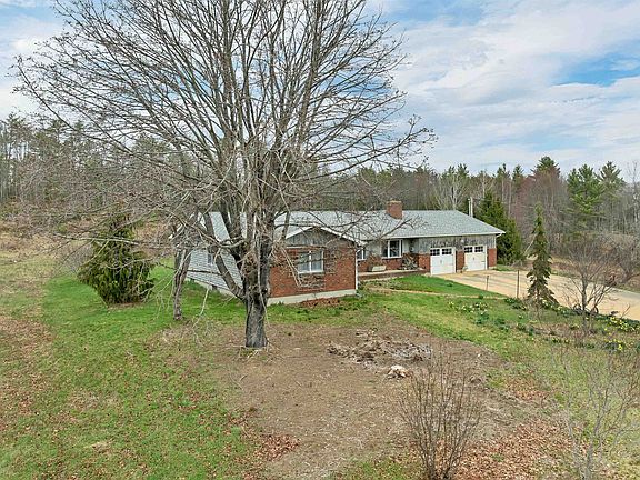 3rd image of 44 Suncook Valley Road
