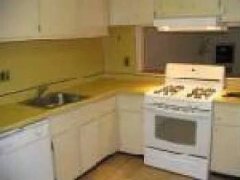349 Greenland Dr photo 1