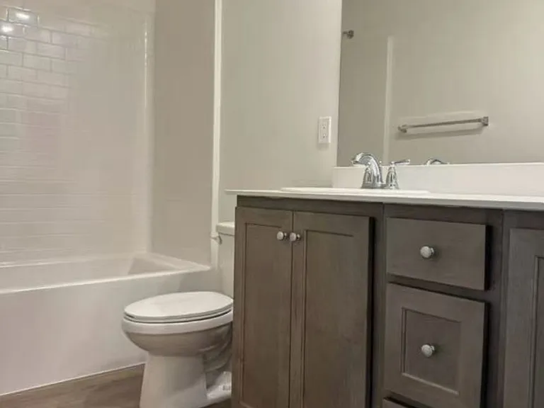 2030 Giovanna St — Photo 10
