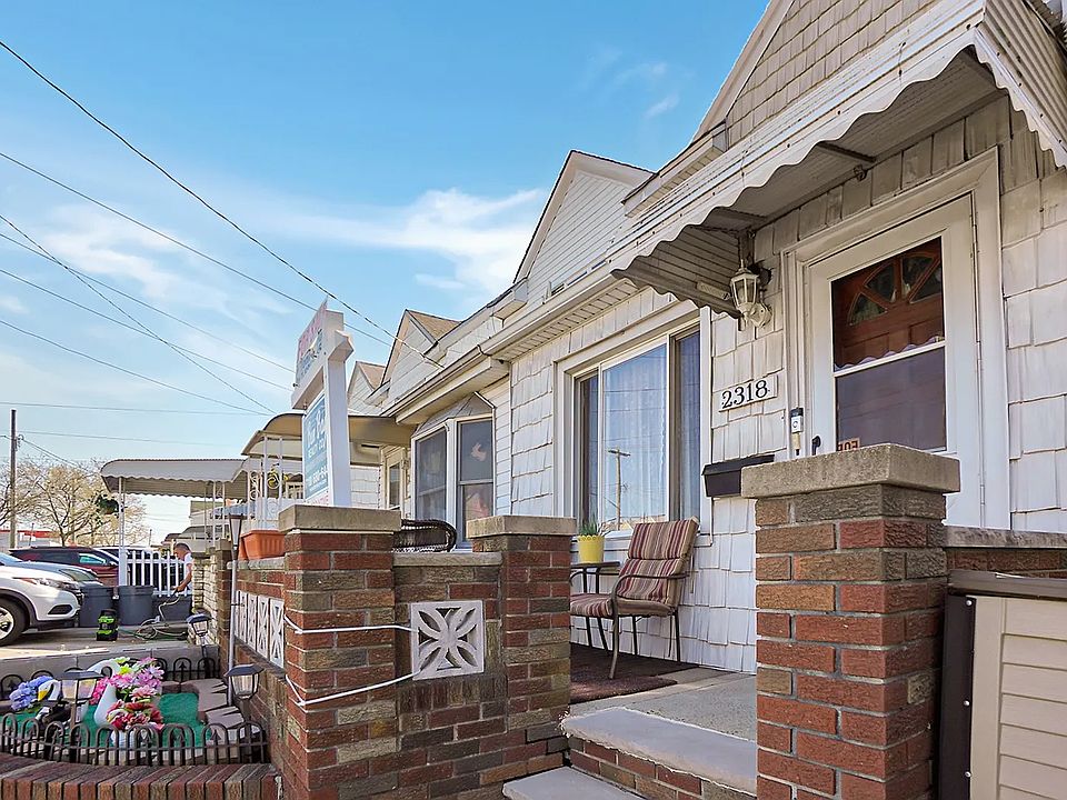1st image of 2318 Knapp St