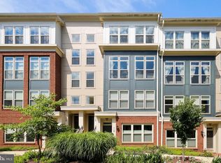 117 Copley Cir #33-B, Gaithersburg, MD 20878