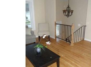 731 Plumtree Ln, Claymont, DE 19703