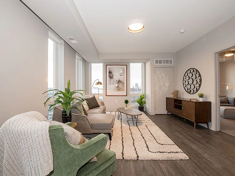 Luna Apartments — Photo 101