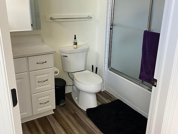 5th image of 126 Nelson St #302