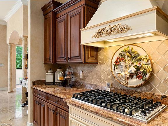 4th image of 11560 Glen Oak Ct