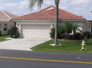 3504 Coco Lake Dr, Pompano Beach, FL 33073