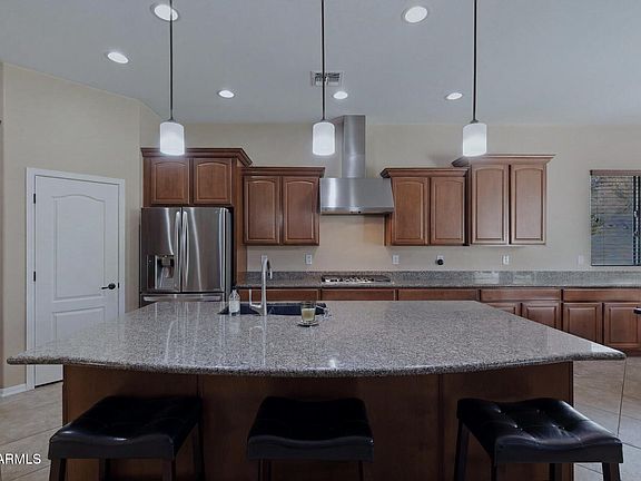 4th image of 15766 W WILSHIRE Drive