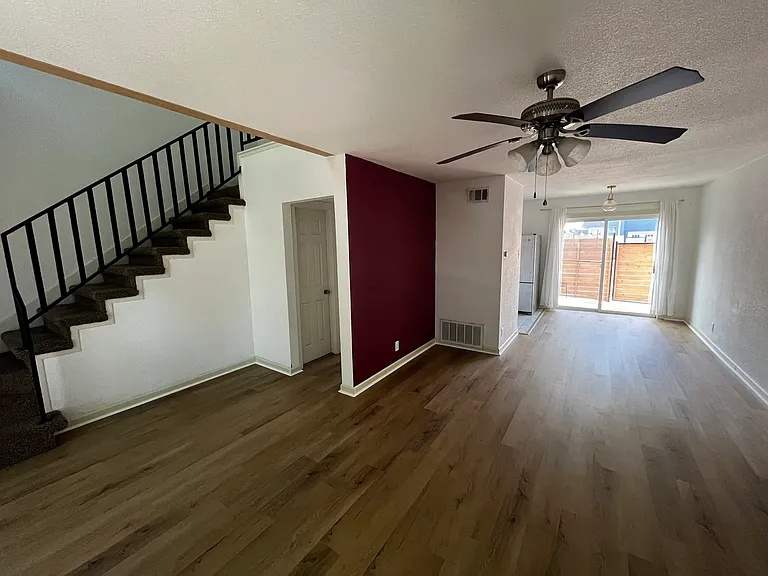 6211 Manor Rd #115 — Photo 6