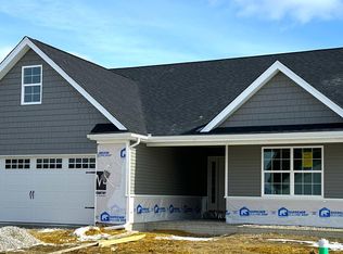 25264 E Sunset Maple Dr, Perrysburg, OH 43551