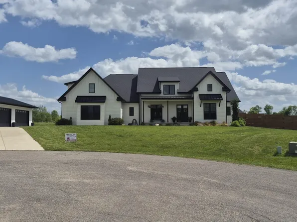 1662 E Michelle Ct, Bloomington, IN 47401